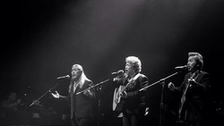 Lirik lagu Sajadah Panjang - Bimbo