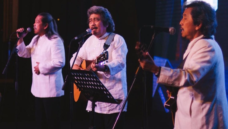 Tanggapan personil Bimbo terkait lagu Corona yang viral karena telah dibuat sejak 30 tahun lalu.