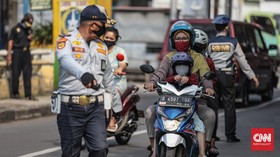 Motor Pribadi Boleh Bawa Penumpang Selama PSBB Jakarta