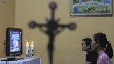 FOTO : Peringatan Jumat Agung Dunia di Tengah Pandemi Corona Umat Kristiani di seluruh dunia akan memperingati Jumat Agung dengan cara khusus di tengah pandemi virus corona.