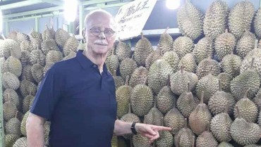 Papa Bule Syahrini Janji Beberkan Pengakuan soal Hubungan Berdua