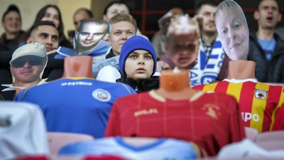img-title Maneken Jadi Penonton Palsu Klub Belarusia di Masa Karantina