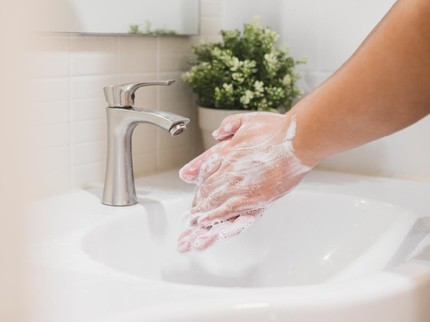 3 Tips agar Kulit Tidak Kering Saat Harus Sering Cuci Tangan