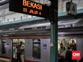 KRL Tetap Jalan, Jabar Pikirkan Syarat Surat Keterangan Kerja