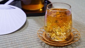 img-title 6 Bahaya Minum Es Teh Manis Setiap Hari, Bisa Gagal Ginjal?
