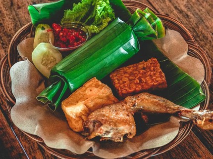 Resep Nasi Ayam Pepes Jamur, Gurih Rempahnya Menggoda Selera