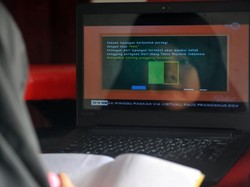 Hardiknas, Kemendikbud Kembali Ingatkan Guru Tak Beri Tugas Berat ke Siswa