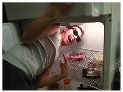 Gabut? Ketik 241543903 di Google untuk Lihat Ratusan Orang Masukkan Kepala ke Freezer