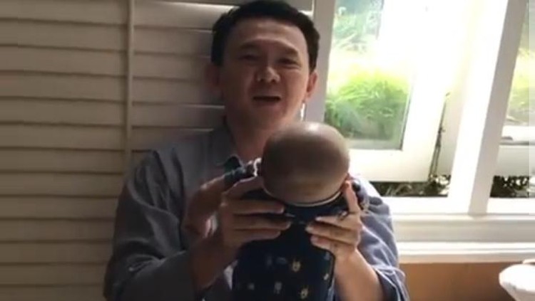 Potret Ahok yang main bersama putranya yang berusia 3 bulan, hingga tips menggoreng tempe bacem, jadi berita terpopuler di HaiBunda hari ini.