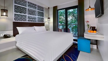 Viral, Wanita Labrak Selingkuhan Suami Saat Bobo di Ranjang Hotel