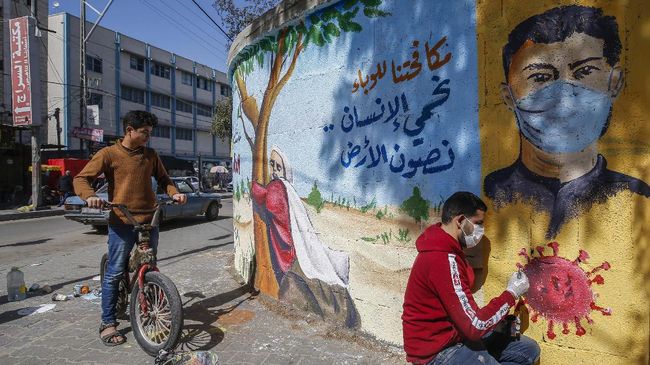 Rumah Sakit di Gaza Nyaris Kewalahan Rawat Pasien Corona Seluruh rumah sakit di Jalur Gaza, Palestina, nyaris tidak sanggup menampung pasien infeksi virus corona yang terus meningkat.