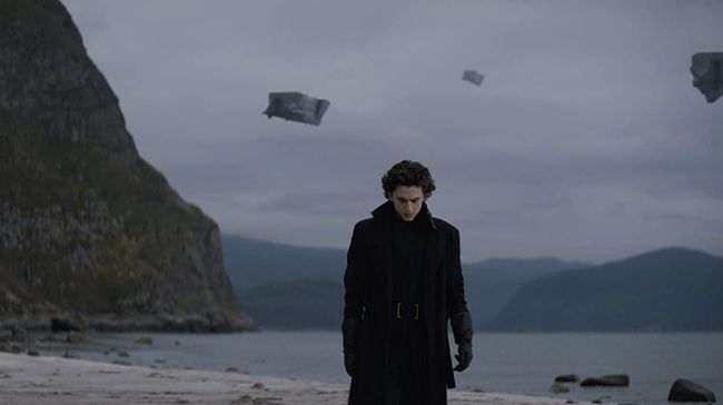 Dune menjadi film dengan penonton terbanyak pada pekan pertama perilisan di HBO Max. Dengan 1,9 juta akun, Dune menyalip capaian Zack Snyder's Justice League.