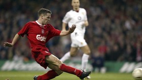 Ditahan Carragher, Owen Malah Makin Ingin Pergi ke Madrid