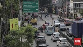 PSBB Kota Bekasi Suasana lalu lintas di jalan Sultan Agung saat pemberlakuan PSBB hari pertama. Bekasi. Jawa Barat, Rabu, 15 April 2020. CNN Indonesia/Adhi Wicaksono
