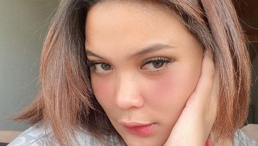 img-title Klarifikasi Dinda Safay usai Unggah Konten Virus Corona Menyesatkan