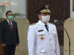 Video Jokowi Ucapkan Selamat ke Riza Patria Pakai Protap Corona