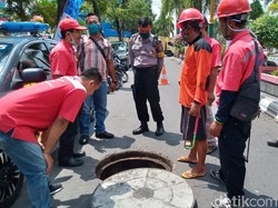 Video Belasan Orang di Klaten Diciduk karena Curi Kabel Bawah Tanah