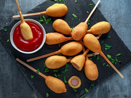 Resep Mini Corn Dog, Camilan Praktis untuk yang Malas Makan
