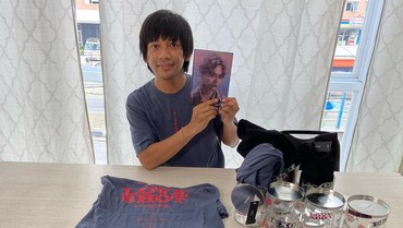 Bikin Iri, Rian D'Masiv Dapat Kiriman Merchandise EXO