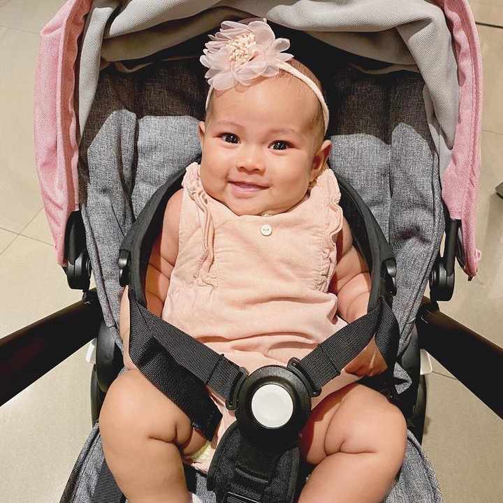 <p>Senyumnya Baby Sada imut banget sih. Gemas! Jadi kepingin cubit pipinya ya, Bunda. (Foto: Instagram @sada_aminahanara)</p>