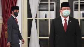 Temui Keluarga Awak KRI Nanggala-402, Jokowi Janjikan Rumah