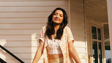img-title Foto Raline Shah Bareng Bangsawan Inggris hingga Artis Hollywood
