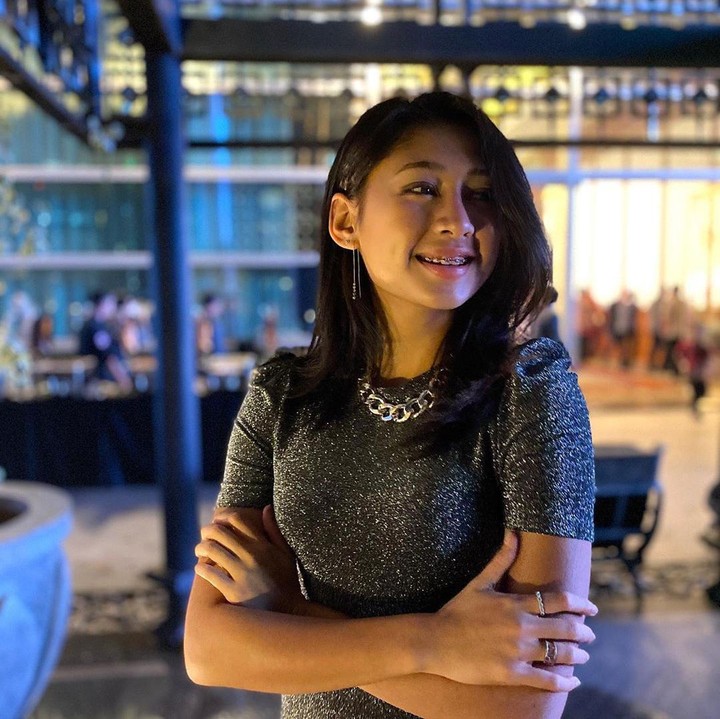 <p>Pada 4 April lalu, Zahra Muzdalifah genap berusia 19 tahun, Bunda. Masih muda banget ya? (Foto: Instagram @zahmuz12)</p>