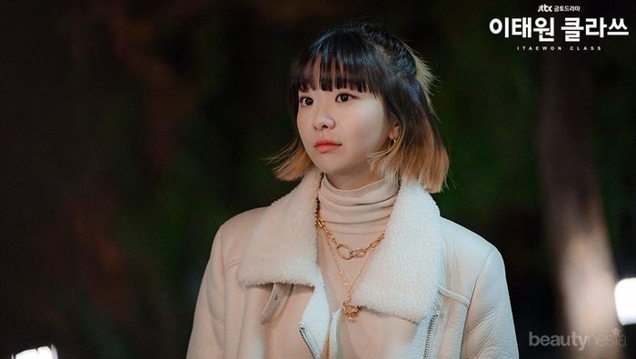 Memukau, Ini 6 Seleb Korea dengan Two Tone Hair Style Paling Keren