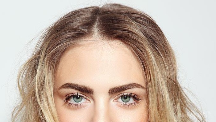 Cukup 1 Menit Gambar Alis Sebelum Conference Call