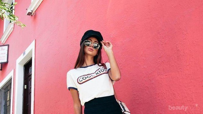 Pakai Fishnet atau Stocking Jala Agar Tampilan Kamu Makin Stunning!