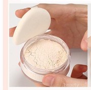 Jangan Lupa Bersihkan Spons Bedak Kamu, Ada 5 Teknik yang Bisa Kamu Coba!