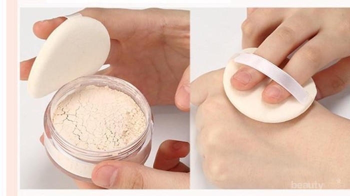 Jangan Lupa Bersihkan Spons Bedak Kamu, Ada 5 Teknik yang Bisa Kamu Coba!