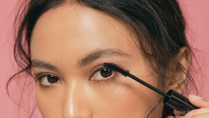 3 Rekomendasi Maskara Lokal yang Nyaman dan Ringan di Kantong