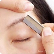 Sering Disepelekan, Inilah Efek Samping Mencukur Alis!