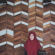 Intip Inspirasi Fashion Hijabers Kalem ala Larissa Chou, Mualaf yang Jadi Menantu Ustadz Arifin Ilham