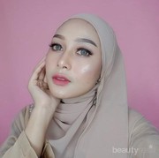 Tutorial Hijab Instan ala Hijabers Cantik Mutia Anjani, Cocok digunakan Saat Buru-buru!