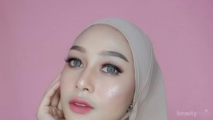 Tutorial Hijab Instan ala Hijabers Cantik Mutia Anjani, Cocok digunakan Saat Buru-buru!