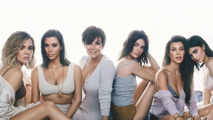 Jadi Panutan Tren Dunia, Ini Dia Gaya Fashion Casual ala Keluarga Kardashian