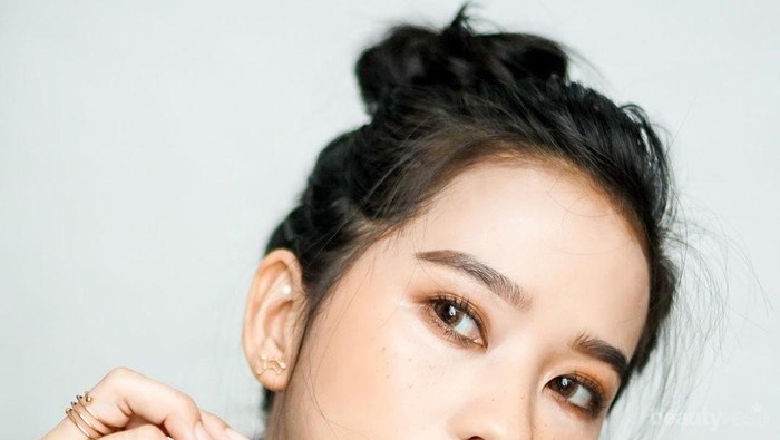 5 Warna Lipstik yang Sering Dipakai Beauty Influencer Sasyachi