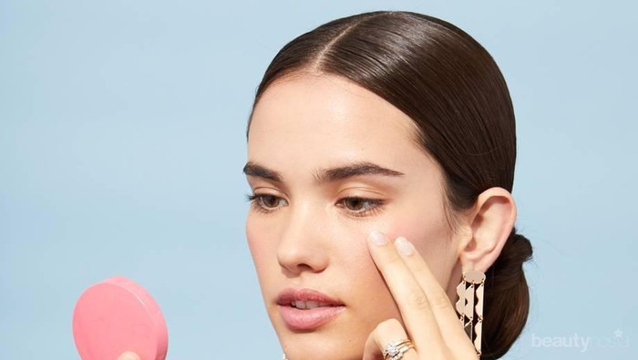 Cara Benar Memakai Blush On Cream yang Benar di Wajah