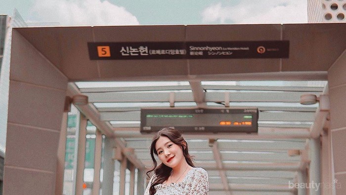 Chic & Feminin, 8 Inspirasi Gaya Fashion Korea ala Influencer Michimomo