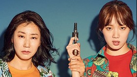 Rekomendasi Film Akhir Pekan, Terlalu Tampan dan Girl Cops