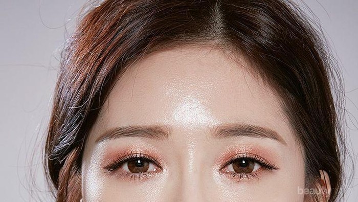 Panduan Pemula: Tips Membuat Bibir Ombre ala Korean Beauty