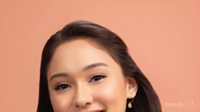 Satu Saja Tidak Cukup, Yuk Eksplor Rangkaian Warna Wardah Exclusive Matte Lip Cream Berikut!