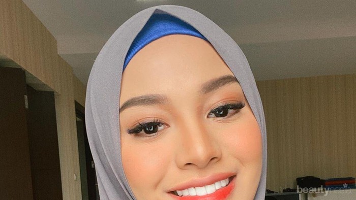 Masih Belajar, 5 Potret Aurel Hermansyah yang Cantik Berhijab