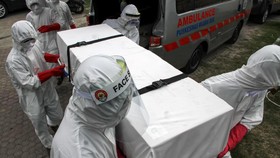 PFI Nilai Anji Lecehkan Karya Jurnalistik Foto Jenazah Corona