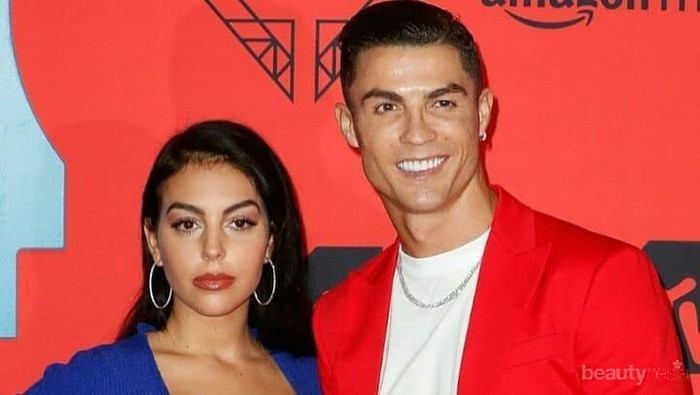 Tengah Lockdown, Kekasih Christiano Ronaldo Tuai Kritik Karena Belanja