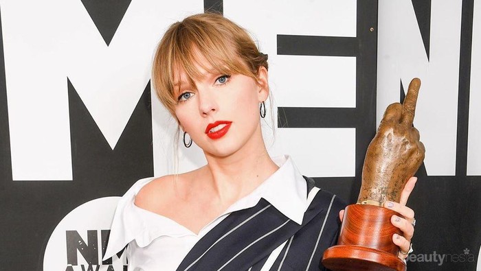 8 Produk Makeup Andalan Taylor Swift yang Bisa Kamu Sontek