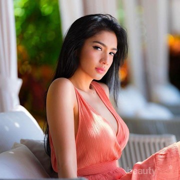 6 Pesona Artis Berdarah Manado yang Cantiknya Gak Luntur!