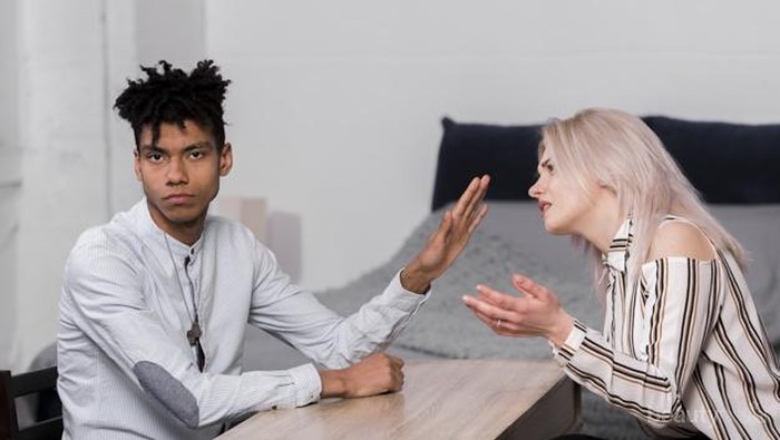 Mengkhawatirkan, Zodiak Ini di Bulan Maret Rawan Berantem Sama Pasangan